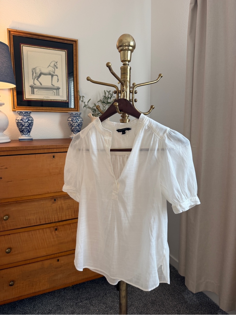 Banana Republic White Puff-Sleeve V-Neck Blouse